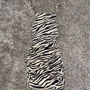 NWT-forever 21 zebra print bodycon dress